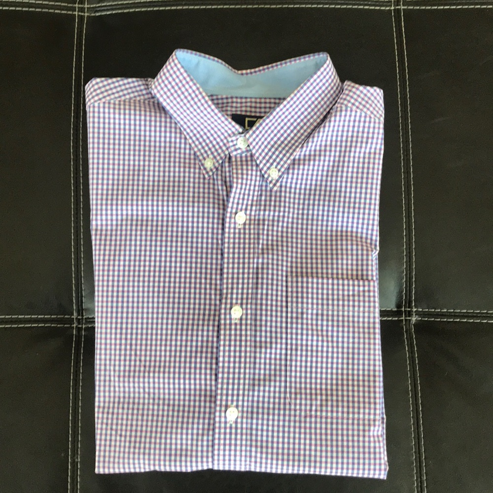 Cutter and Buck button down men’s shirt